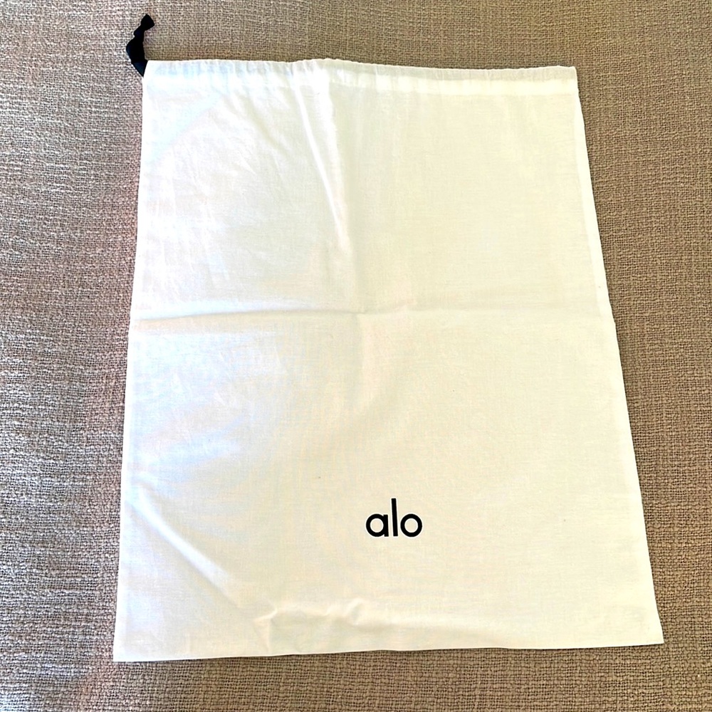New Alo Dust Bag